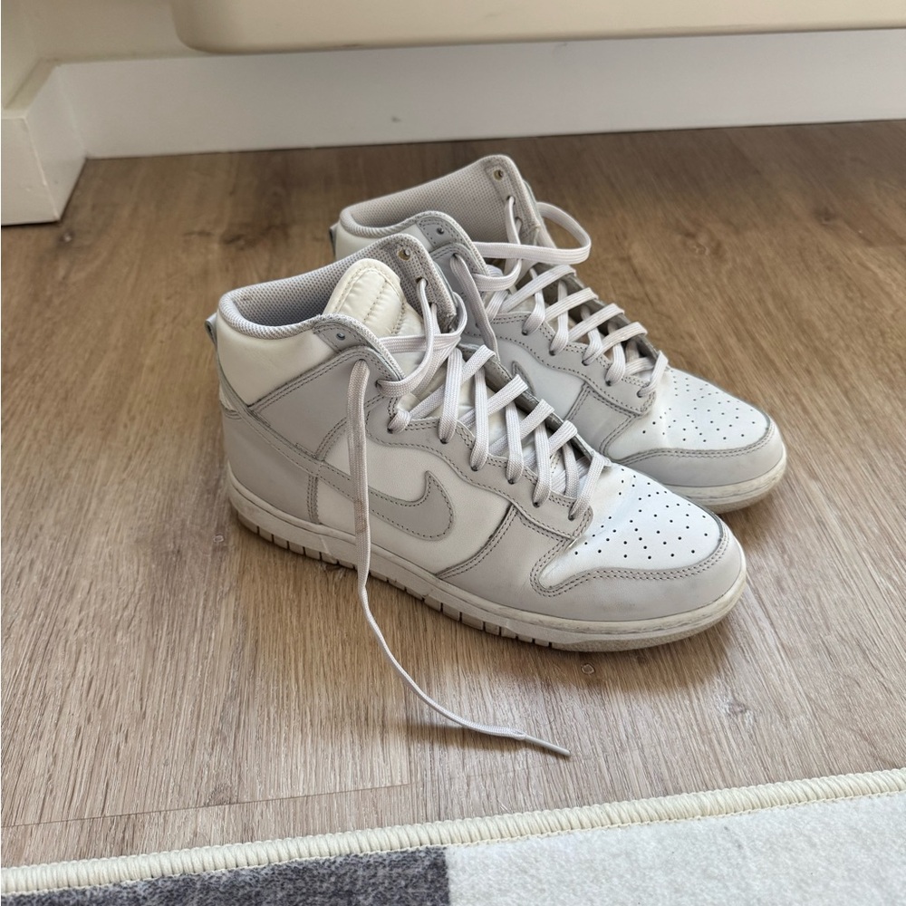 Nike White and Gray Sneakers